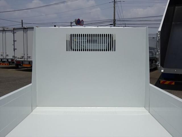 MITSUBISHI CANTER 2024 Image 31