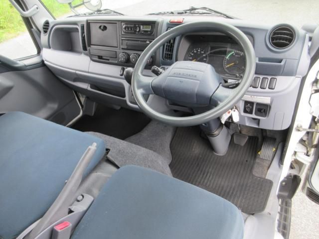 MITSUBISHI CANTER 2015 Image 31
