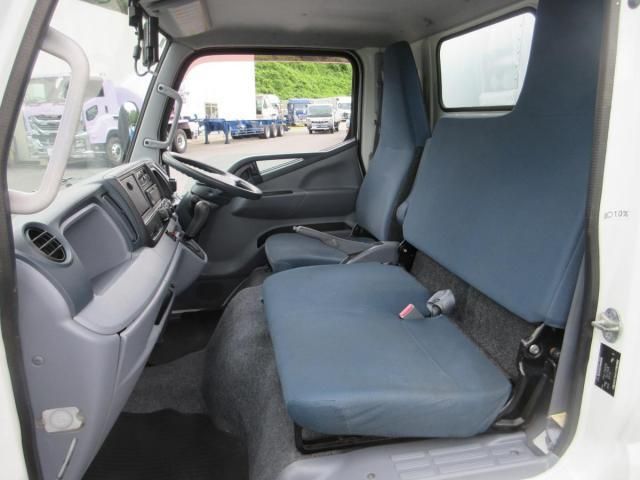 MITSUBISHI CANTER 2015 Image 31