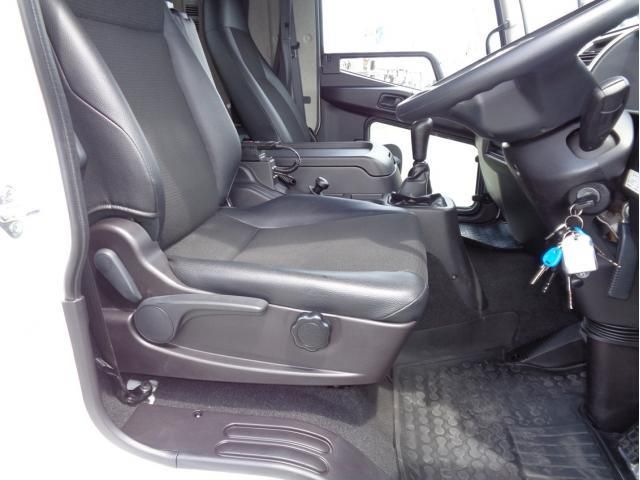 MITSUBISHI FUSOU FIGHTER 2022 Image 31