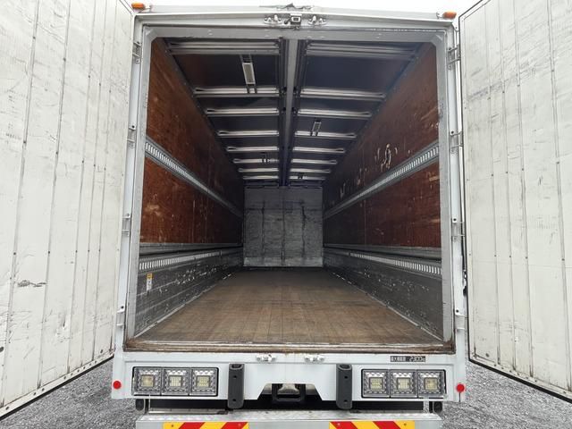 MITSUBISHI FUSOU FIGHTER 2016 Image 31