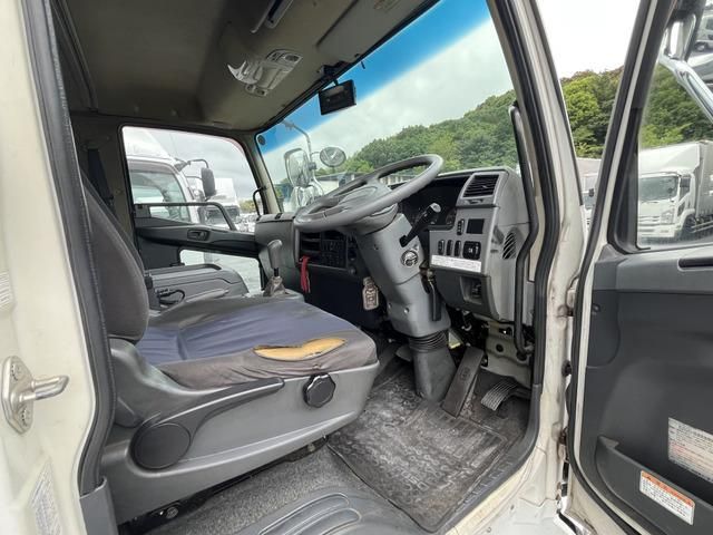 MITSUBISHI FUSOU FIGHTER 2016 Image 31