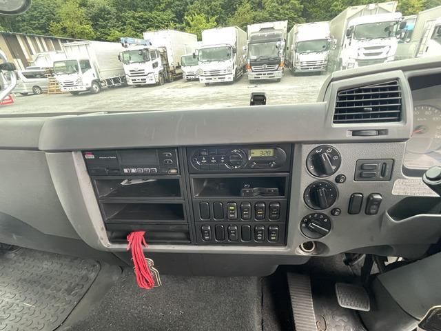 MITSUBISHI FUSOU FIGHTER 2016 Image 31