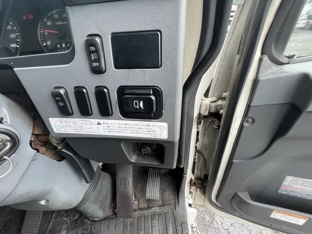 MITSUBISHI FUSOU FIGHTER 2016 Image 31