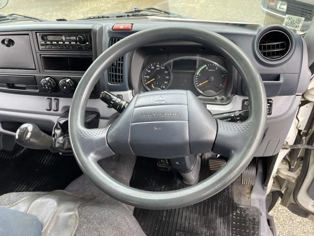 MITSUBISHI CANTER 2015 Image 31