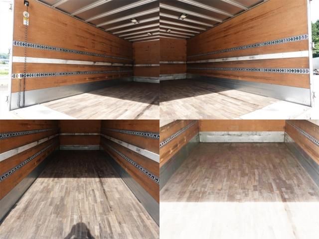 MITSUBISHI FUSOU FIGHTER 2017 Image 31