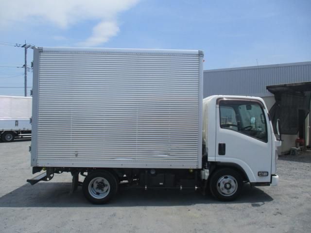 ISUZU ELF 2017 Image 31