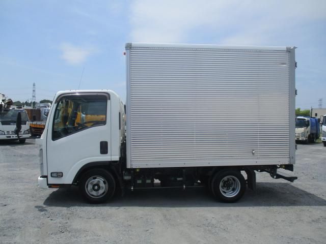 ISUZU ELF 2017 Image 31