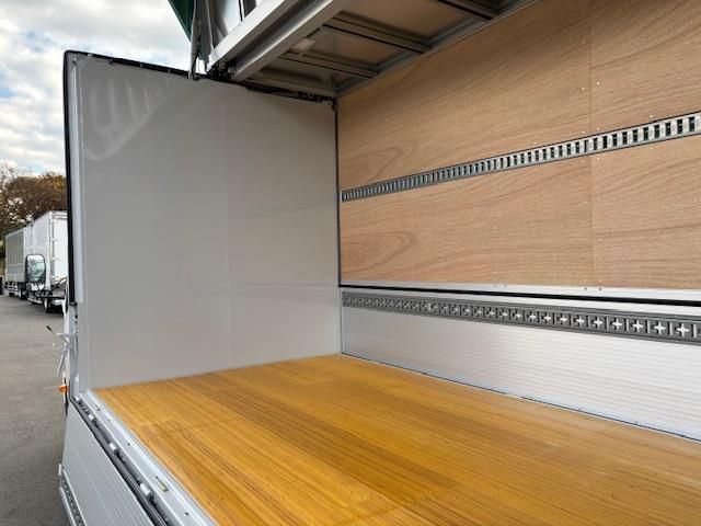 HINO DUTRO 2024 Image 31