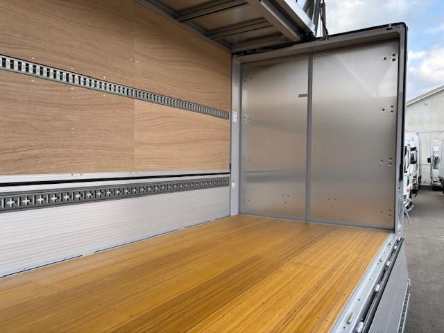 HINO DUTRO 2024 Image 31