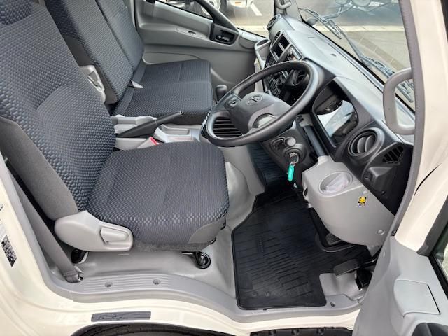 HINO DUTRO 2024 Image 31