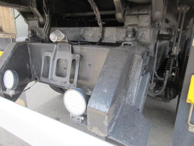 HINO PROFIA 2013 Image 31