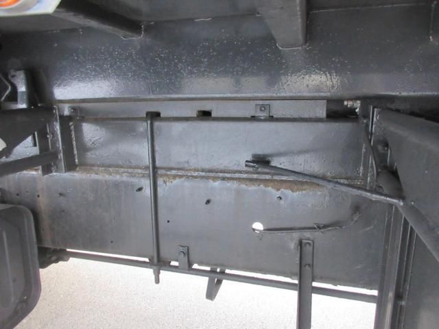 HINO PROFIA 2013 Image 31