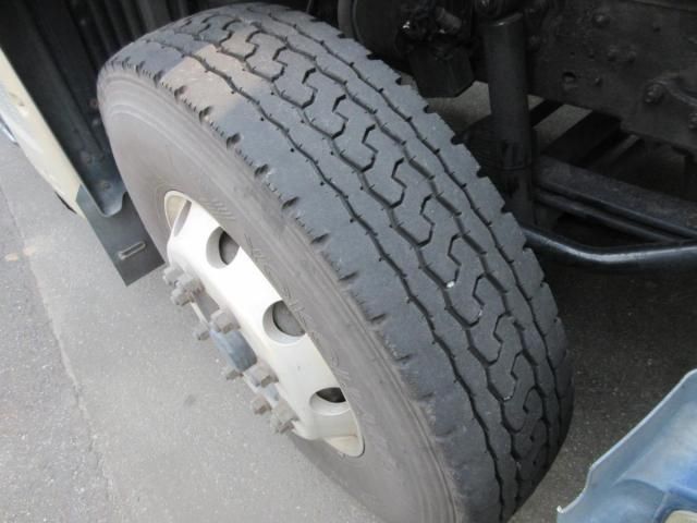 HINO PROFIA 2013 Image 31