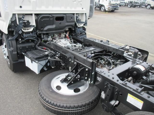 HINO DUTRO 2024 Image 31