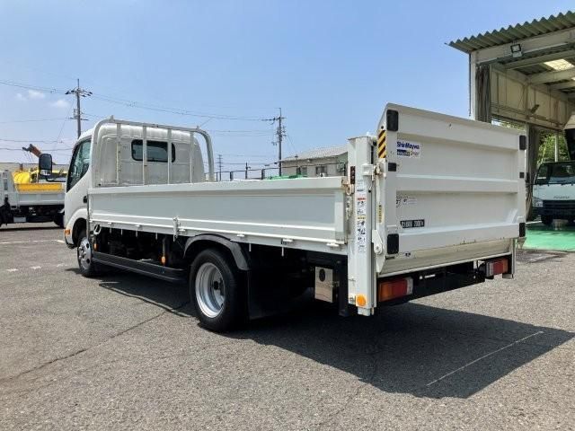 HINO DUTRO 2020 Image 31