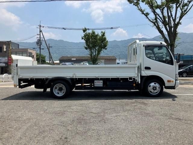 HINO DUTRO 2020 Image 31
