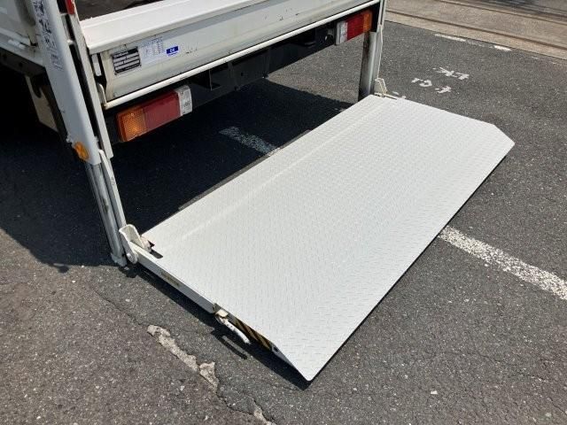 HINO DUTRO 2020 Image 31