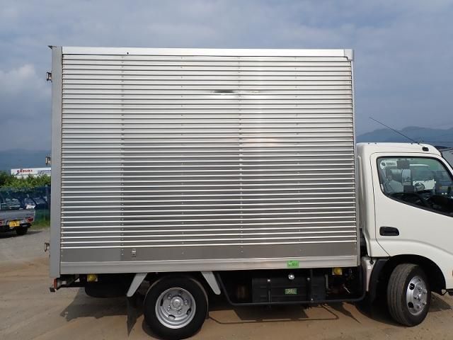 TOYOTA DYNA 2019 Image 31