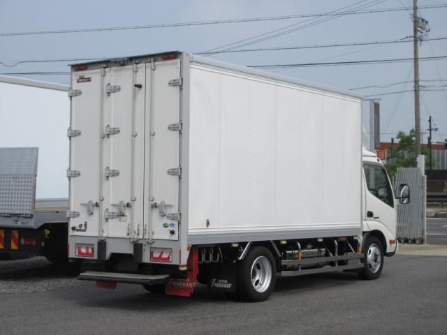 HINO DUTRO 2019 Image 31