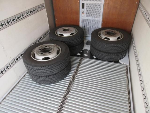 HINO DUTRO 2019 Image 31