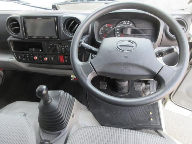 HINO DUTRO 2019 Image 31