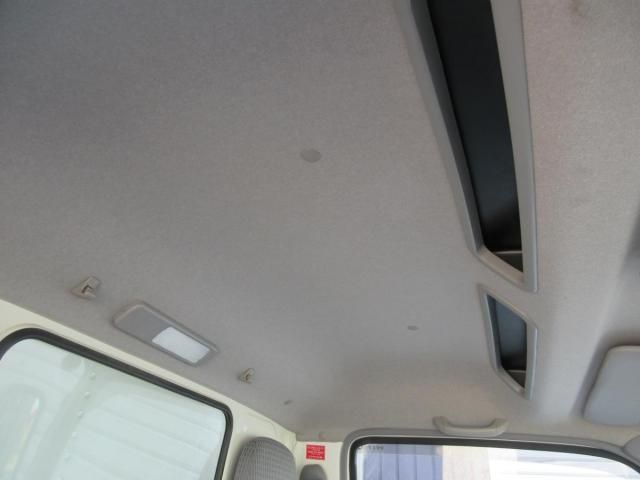 HINO DUTRO 2019 Image 31