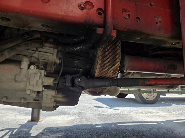 NISSAN DIESEL QUON 2013 Image 31