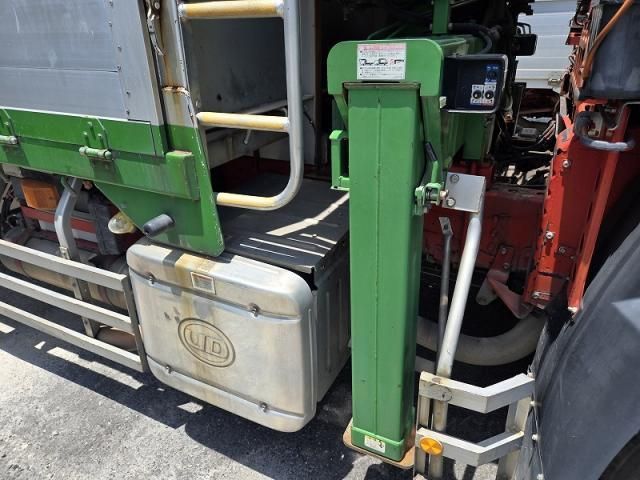 NISSAN DIESEL QUON 2013 Image 31