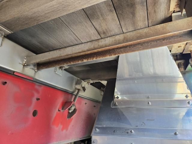 NISSAN DIESEL QUON 2013 Image 31