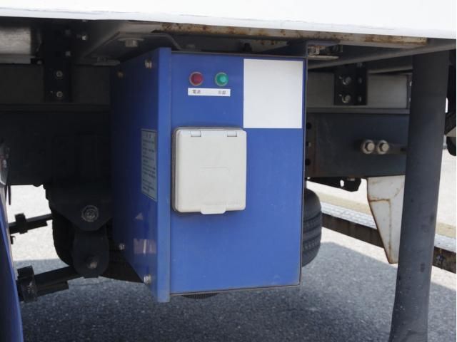 HINO DUTRO 2017 Image 31