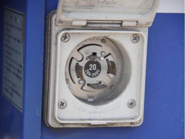 HINO DUTRO 2017 Image 31