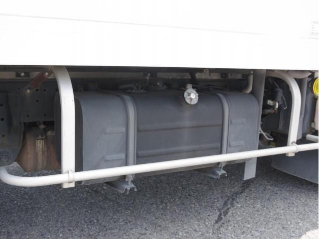 HINO DUTRO 2017 Image 31