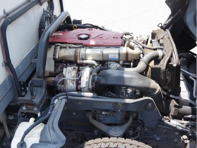 HINO DUTRO 2017 Image 31