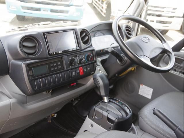 HINO DUTRO 2017 Image 31