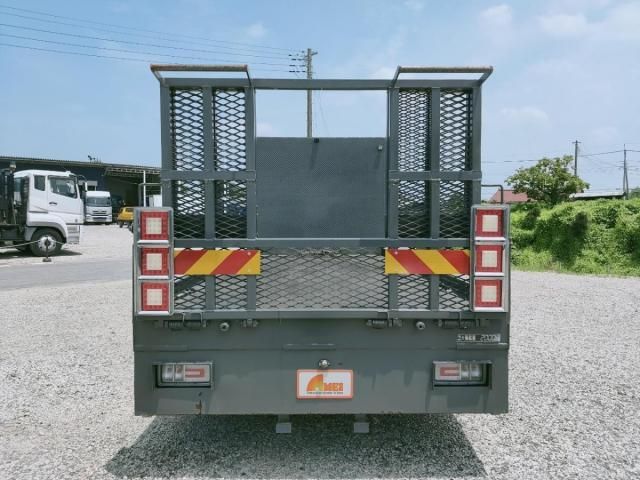 MITSUBISHI CANTER 2004 Image 31