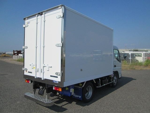 MITSUBISHI CANTER 2024 Image 31