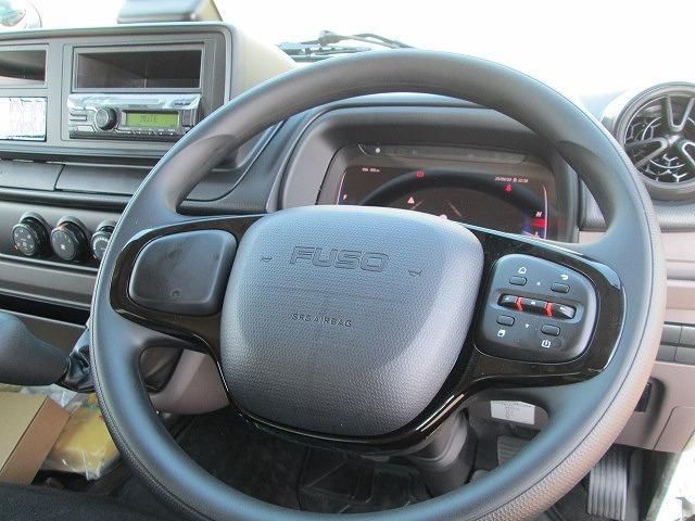 MITSUBISHI CANTER 2024 Image 31