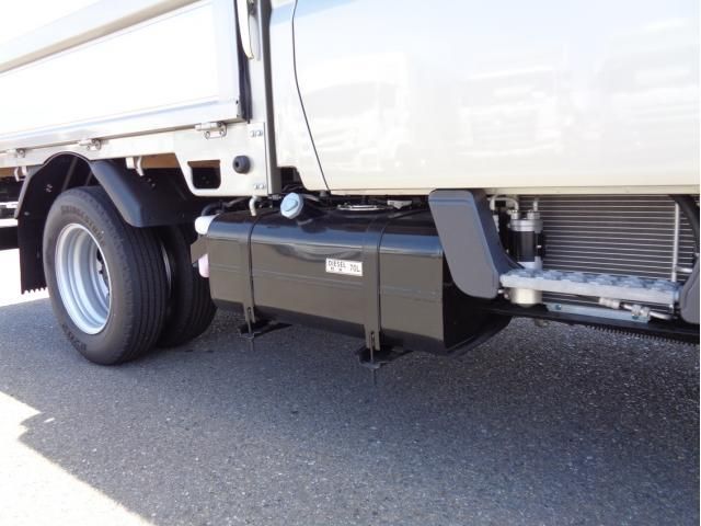 MITSUBISHI CANTER 2024 Image 31