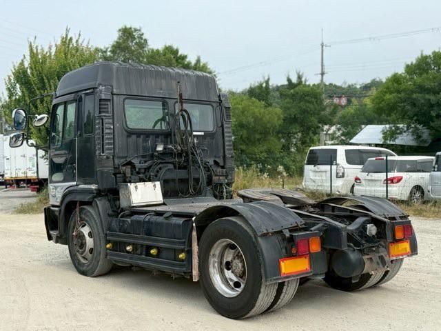 HINO PROFIA 2001 Image 31