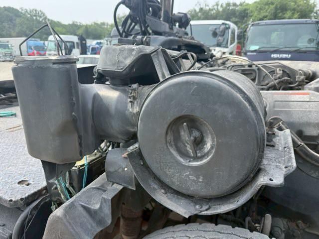 HINO PROFIA 2001 Image 31