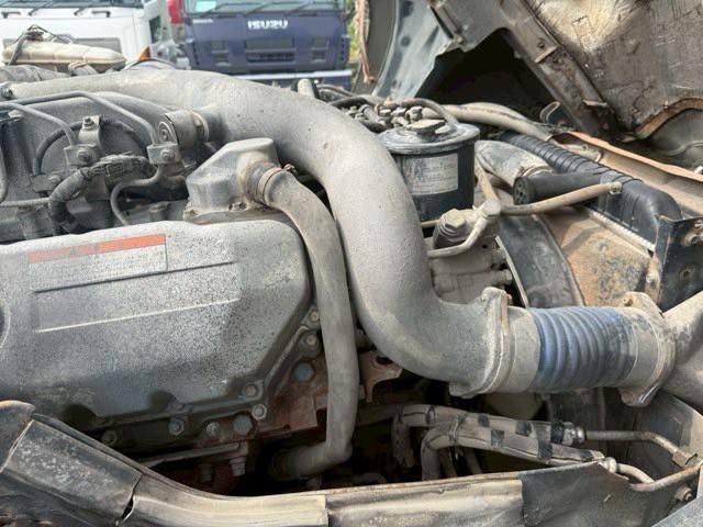 HINO PROFIA 2001 Image 31