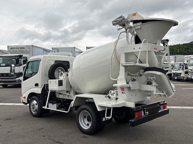 HINO DUTRO 2024 Image 31