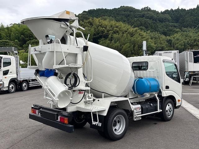 HINO DUTRO 2024 Image 31