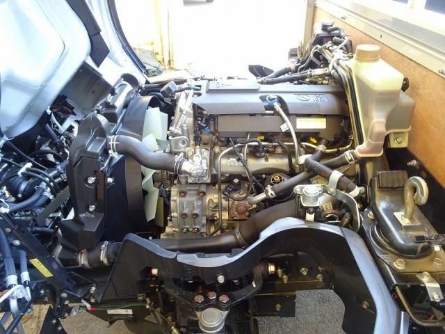 MITSUBISHI CANTER 2023 Image 31