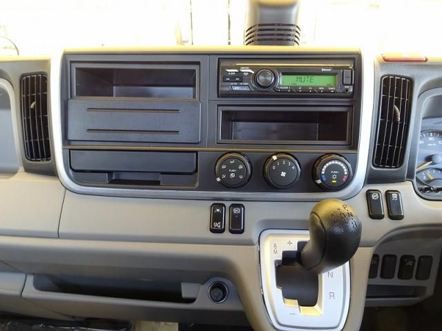 MITSUBISHI CANTER 2023 Image 31