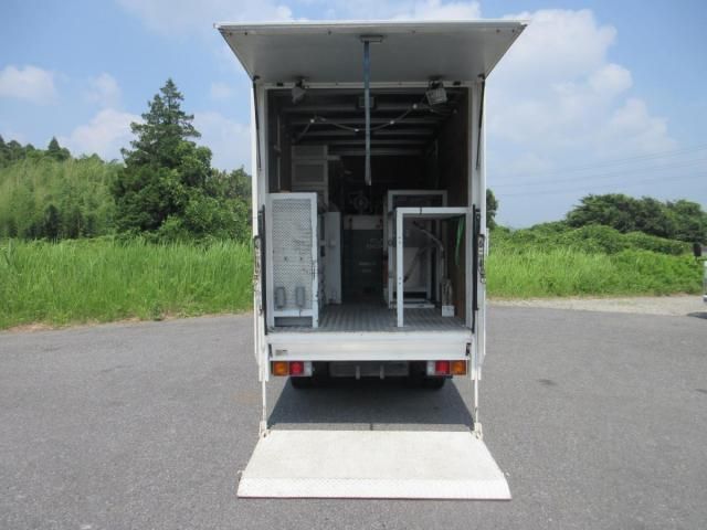 MITSUBISHI CANTER 2005 Image 31