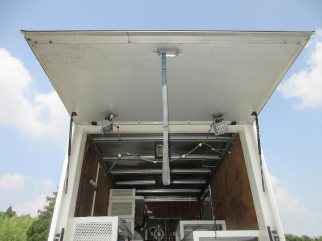 MITSUBISHI CANTER 2005 Image 31