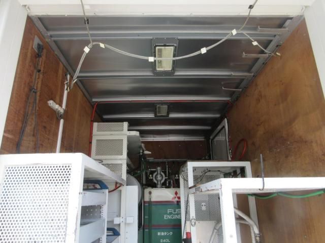 MITSUBISHI CANTER 2005 Image 31