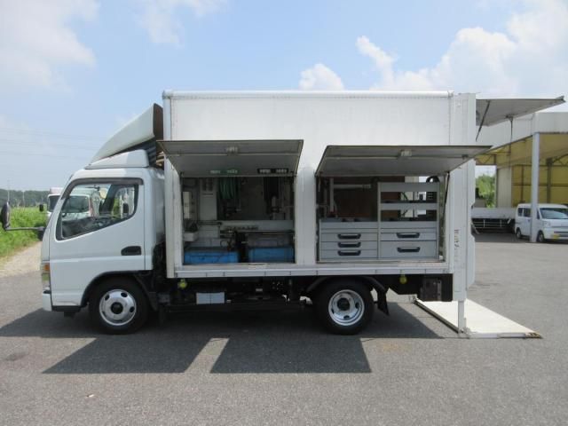 MITSUBISHI CANTER 2005 Image 31